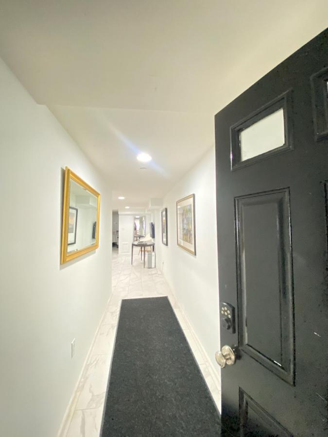 Lovely Remodeled 2Bdrm Basement Home Washington Exterior foto