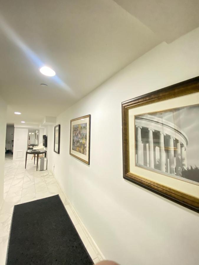 Lovely Remodeled 2Bdrm Basement Home Washington Exterior foto