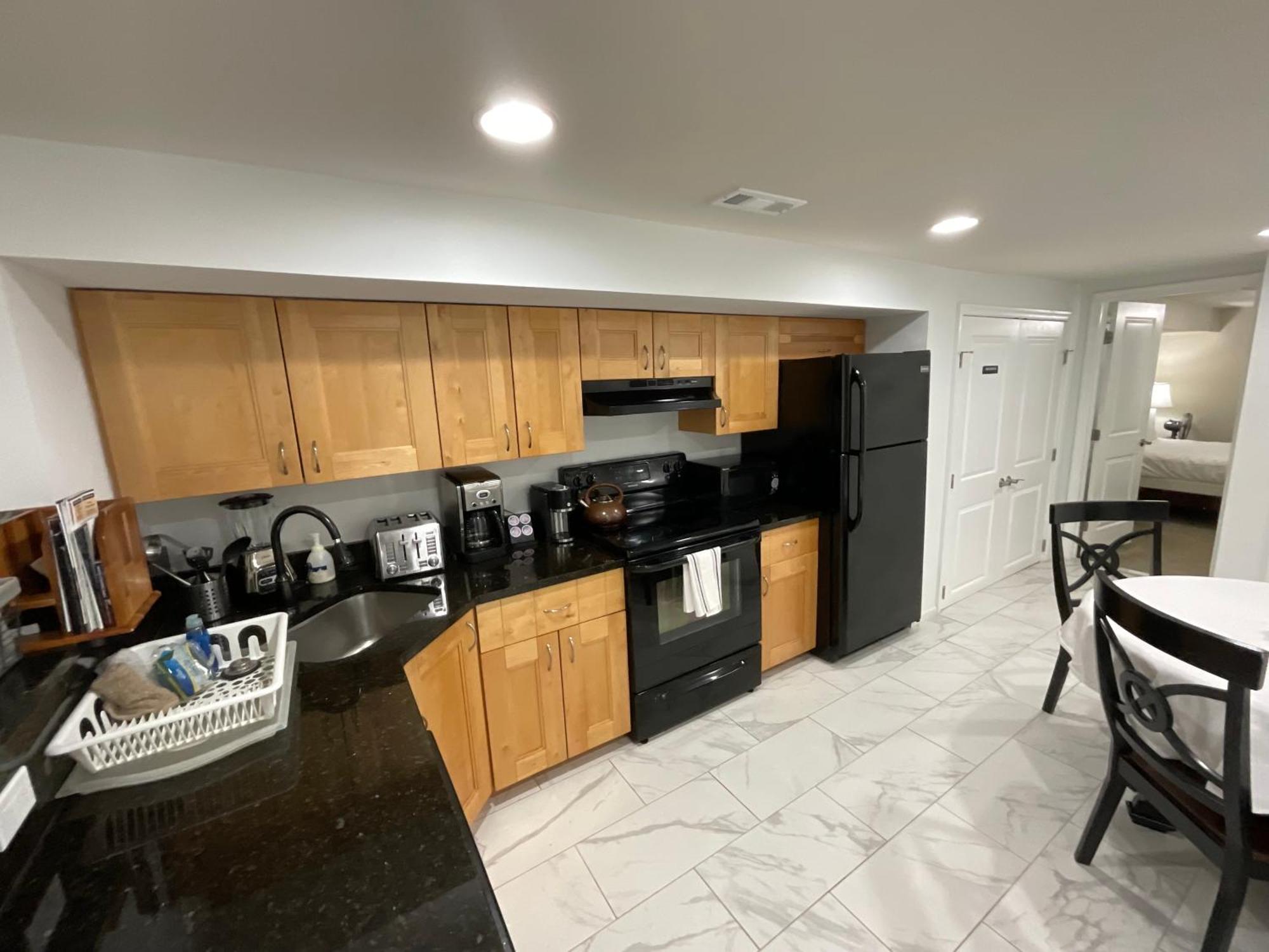 Lovely Remodeled 2Bdrm Basement Home Washington Exterior foto